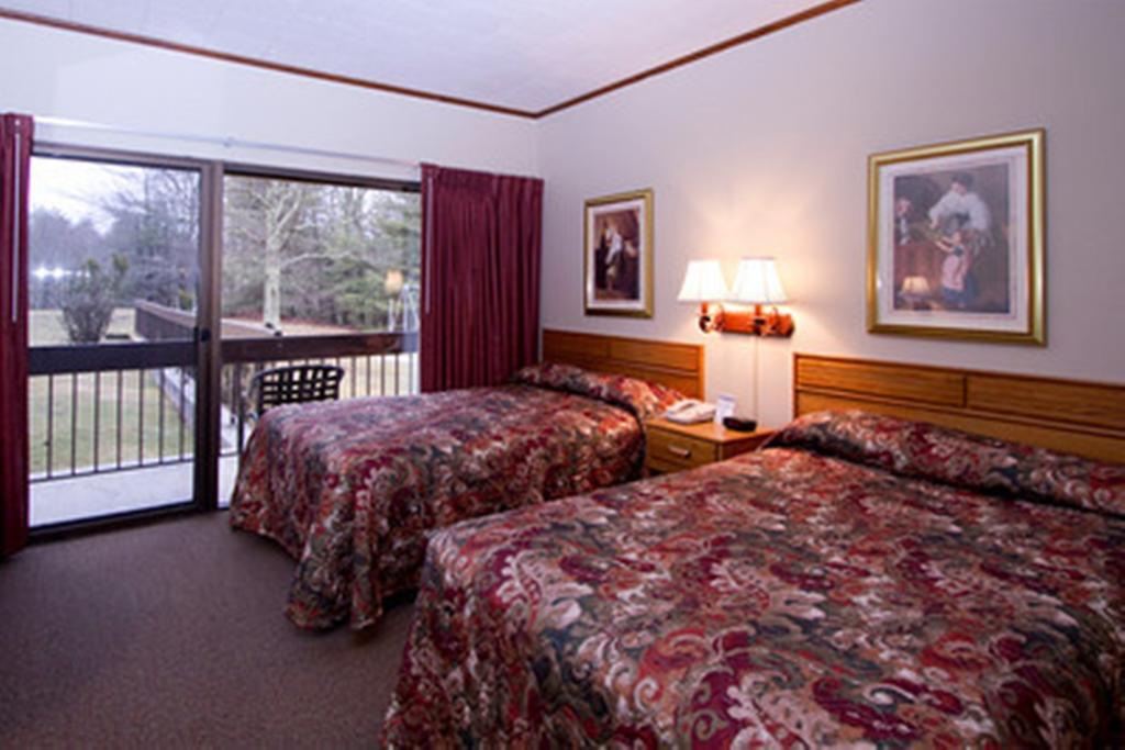 Pipestem Resort State Park Zimmer foto